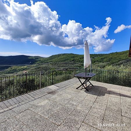 Villa Berio Due - Tuija Villa Viani Bagian luar foto
