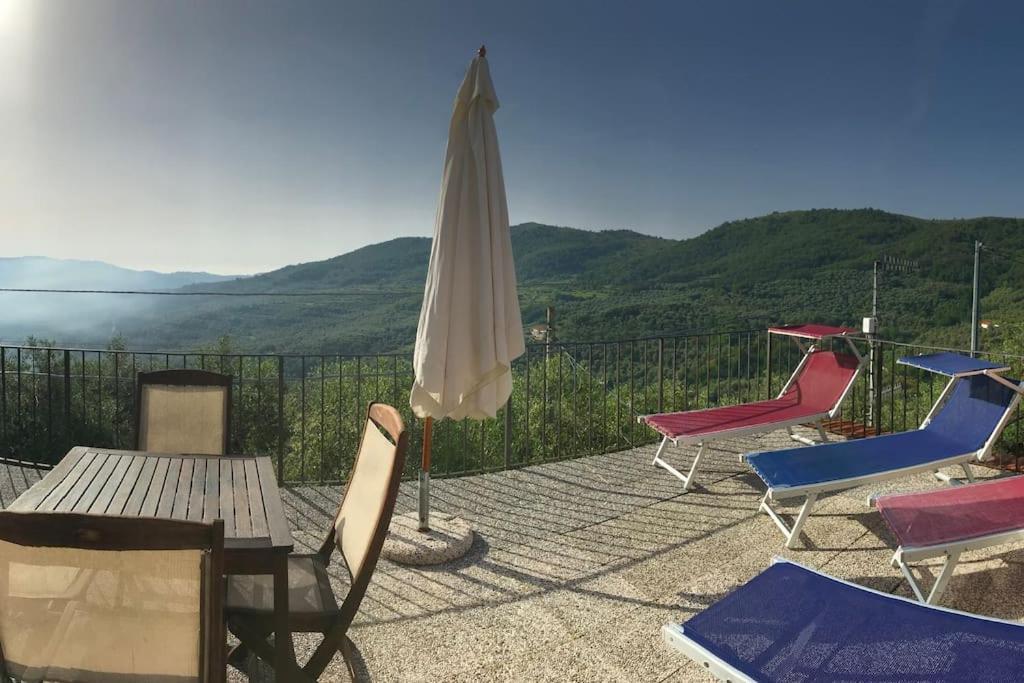 Villa Berio Due - Tuija Villa Viani Bagian luar foto