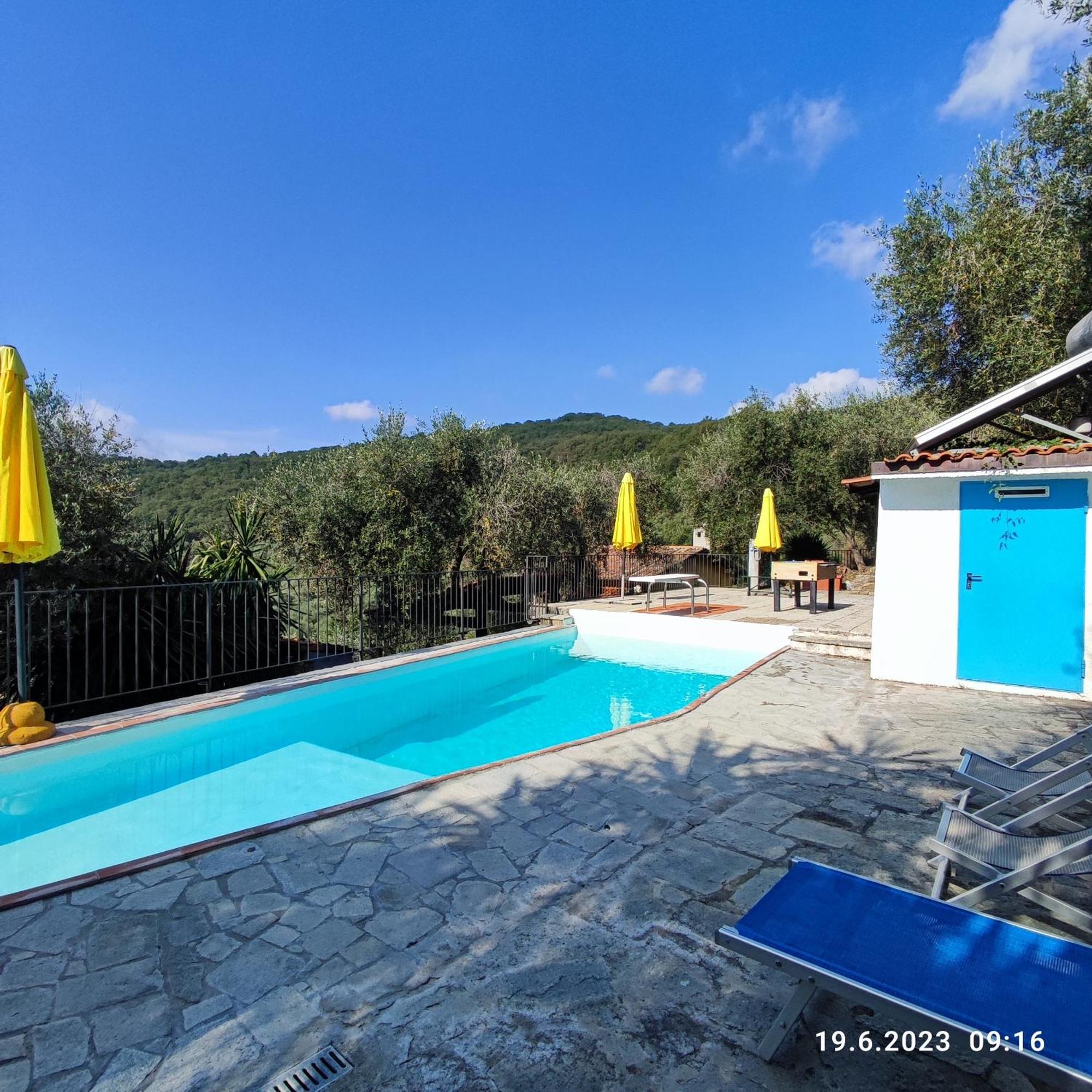 Villa Berio Due - Tuija Villa Viani Bagian luar foto